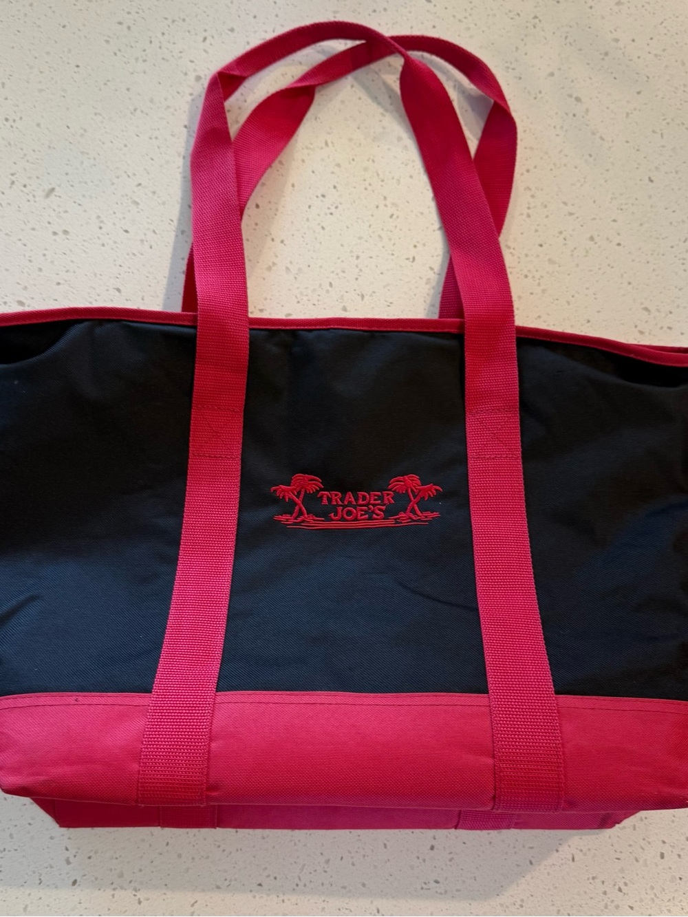 Trader Joe's Black Red Insulated Reusable Shopping Tote Bag Authentic Cooler Str